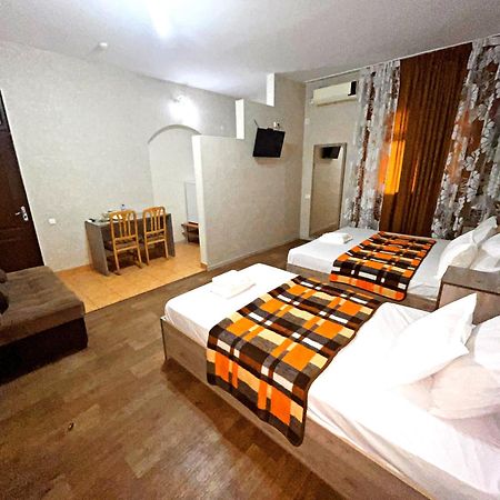 Safar Hotel ทาชเคนต์ ภายนอก รูปภาพ
